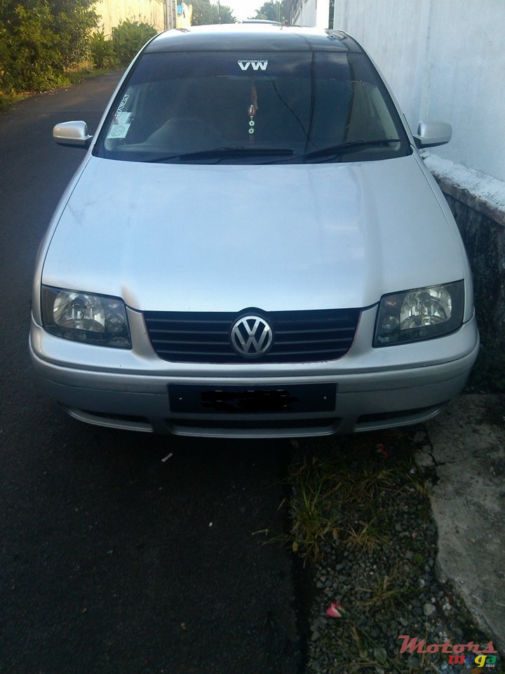 2002' Volkswagen Bora photo #8