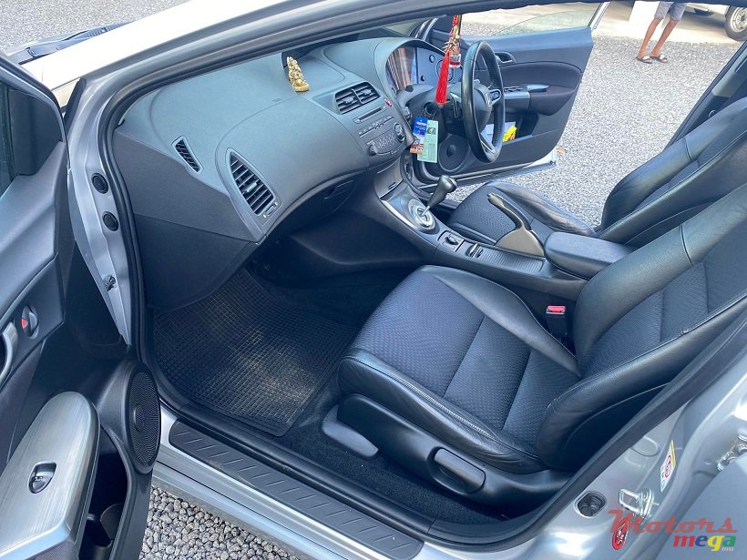 2010' Honda Civic Si Auto photo #6