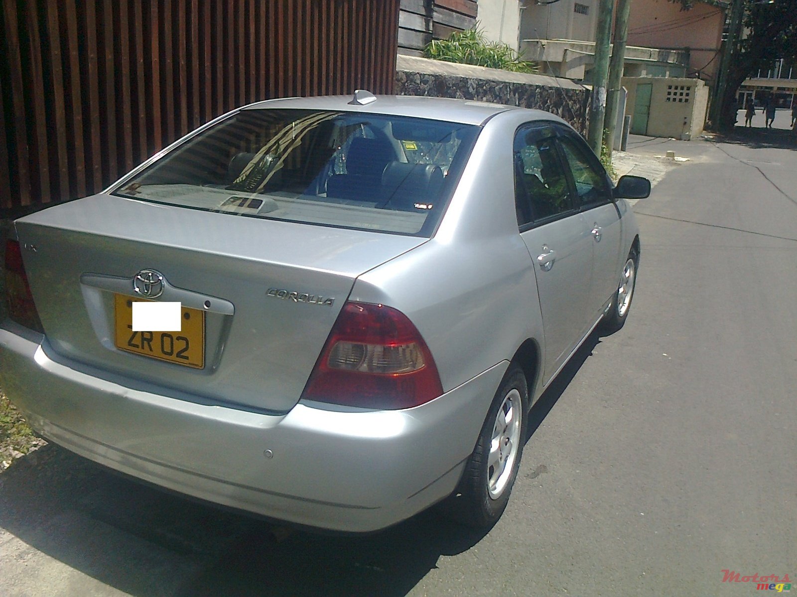 2002' Toyota Corolla photo #1