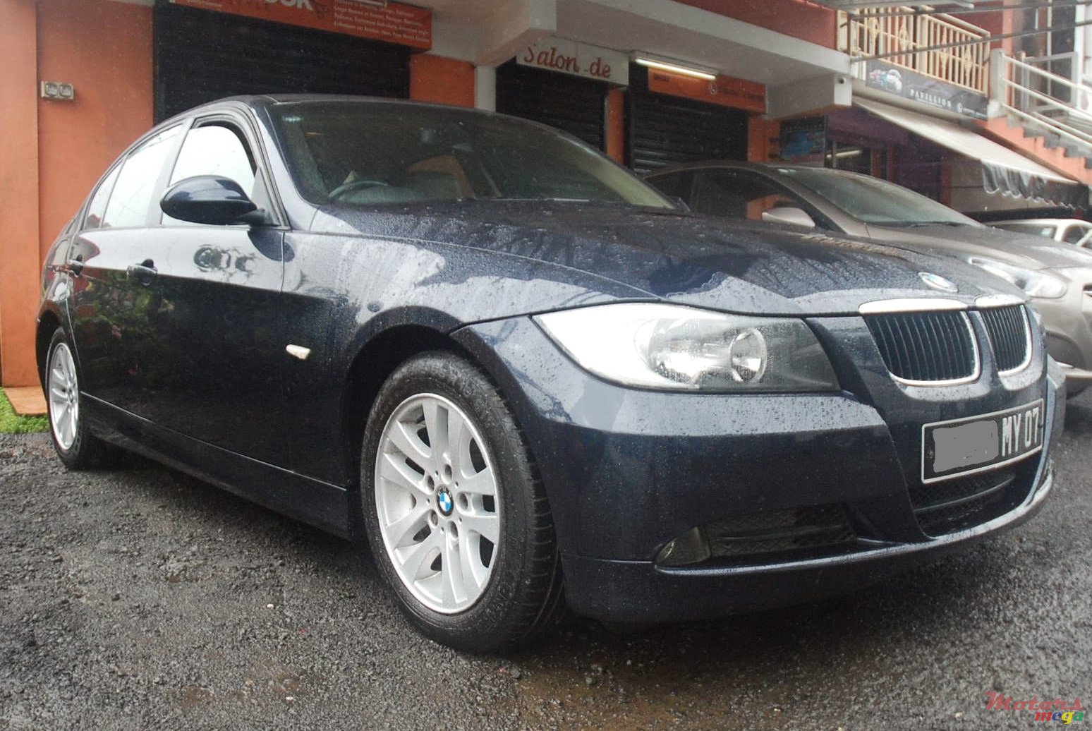 2007' BMW 320 photo #2
