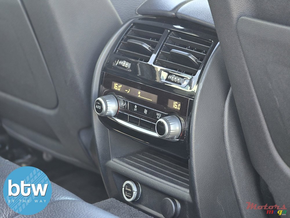 2018' BMW 530 M Sport Package photo #6