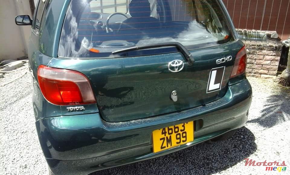 1999' Toyota Vitz Vitz photo #2