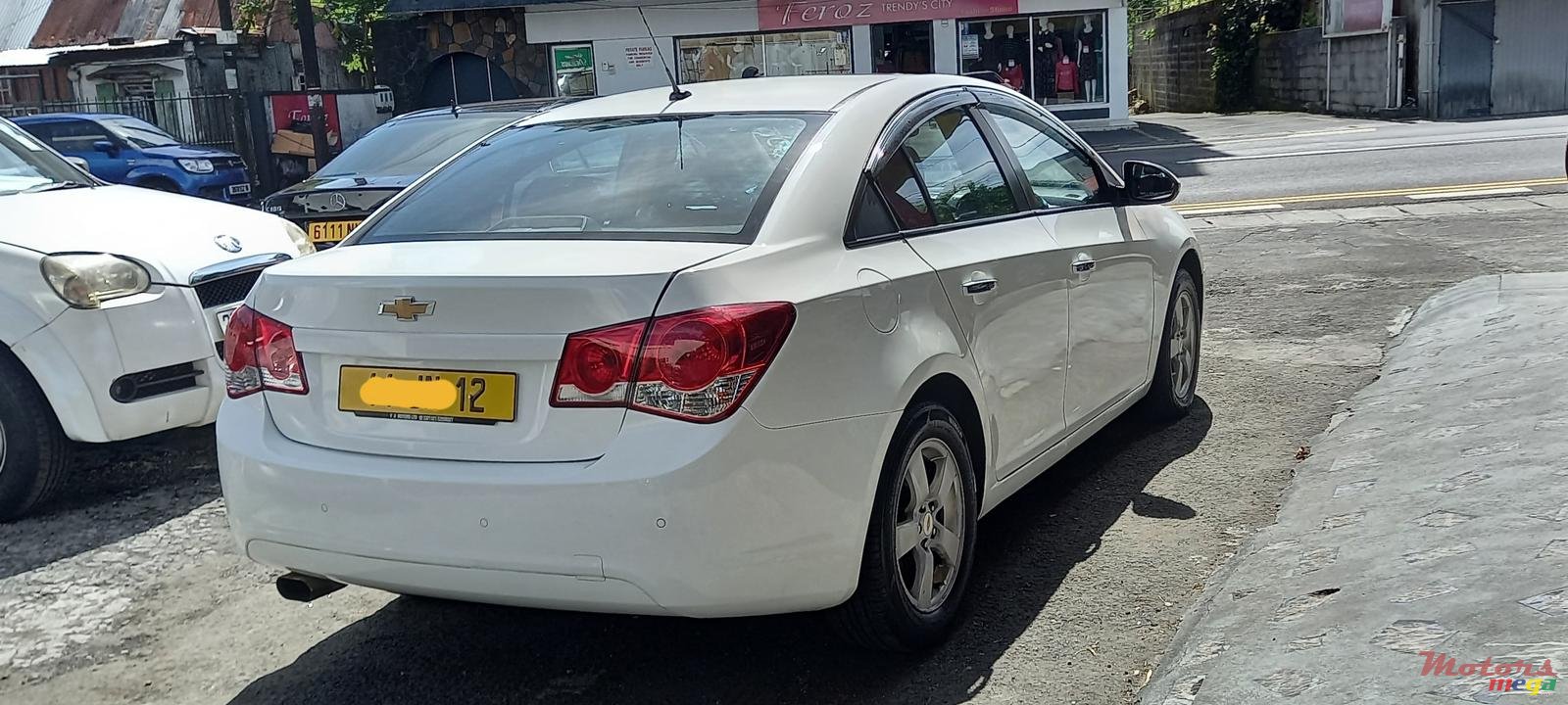 2012' Chevrolet Cruze photo #4