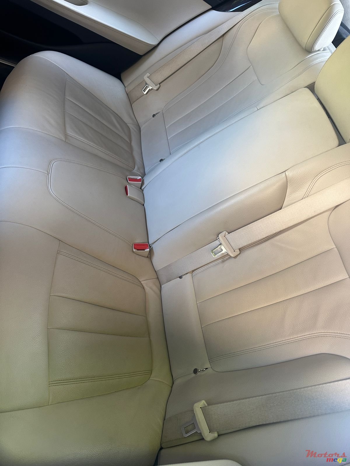 2017' BMW 740 740e photo #4