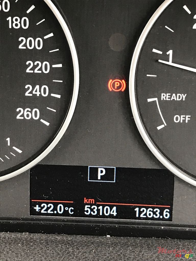 2015' BMW 218 i photo #2