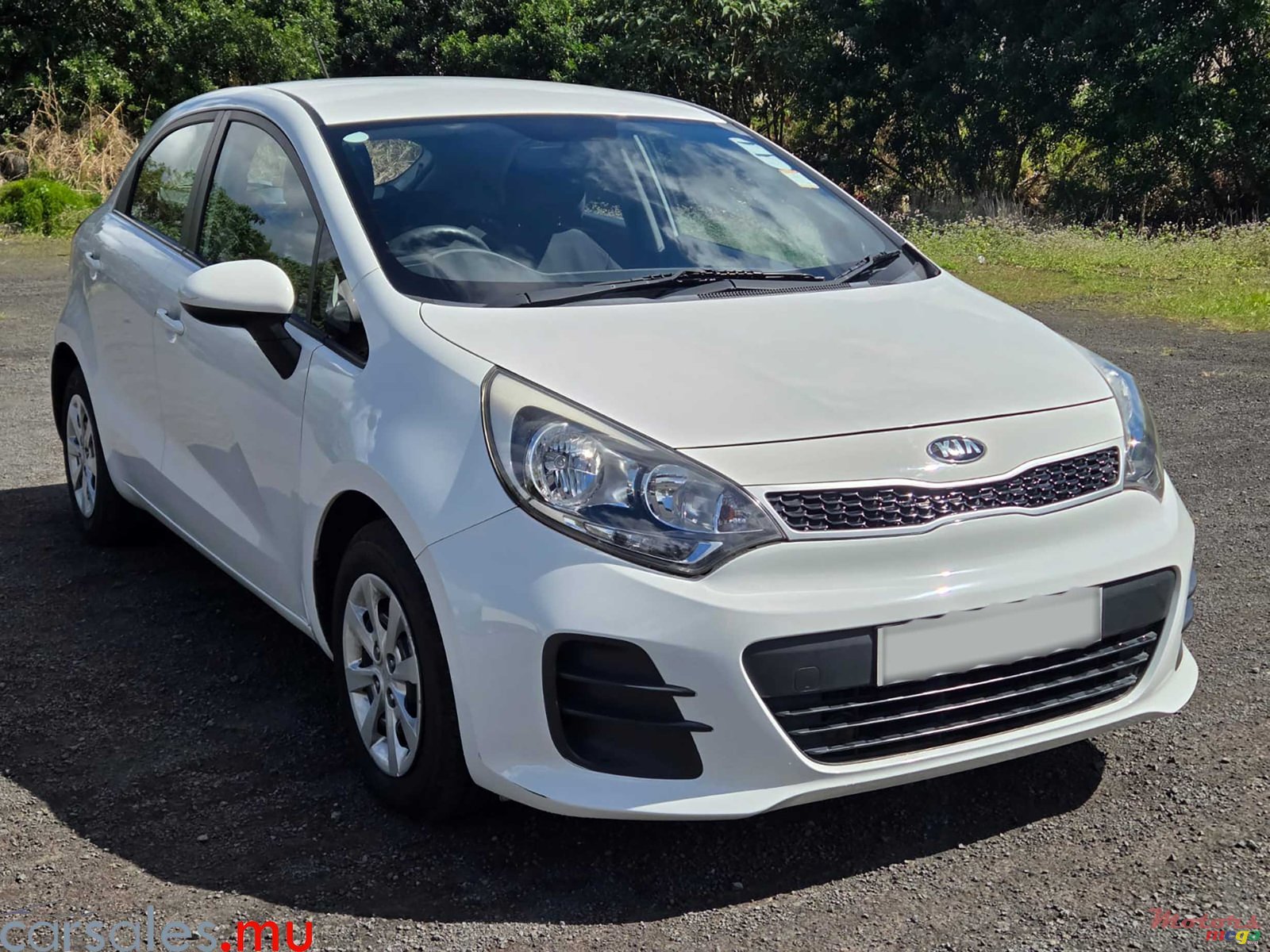 2016' Kia Rio photo #2