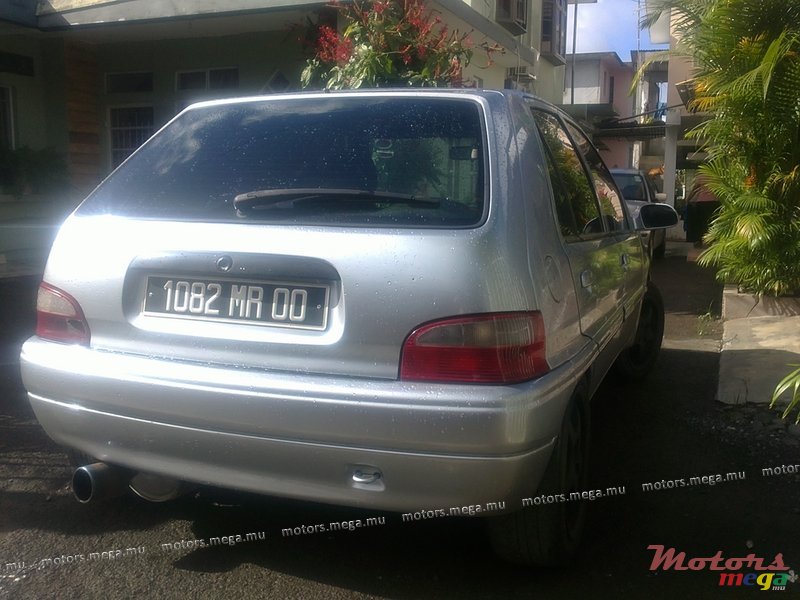2000' Citroen Saxo sport photo #3