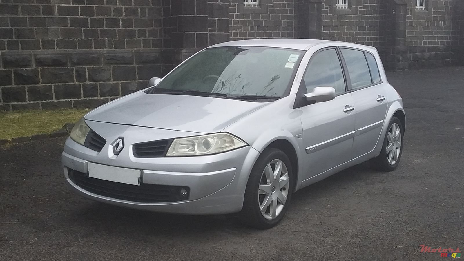 2007' Renault Megane photo #2