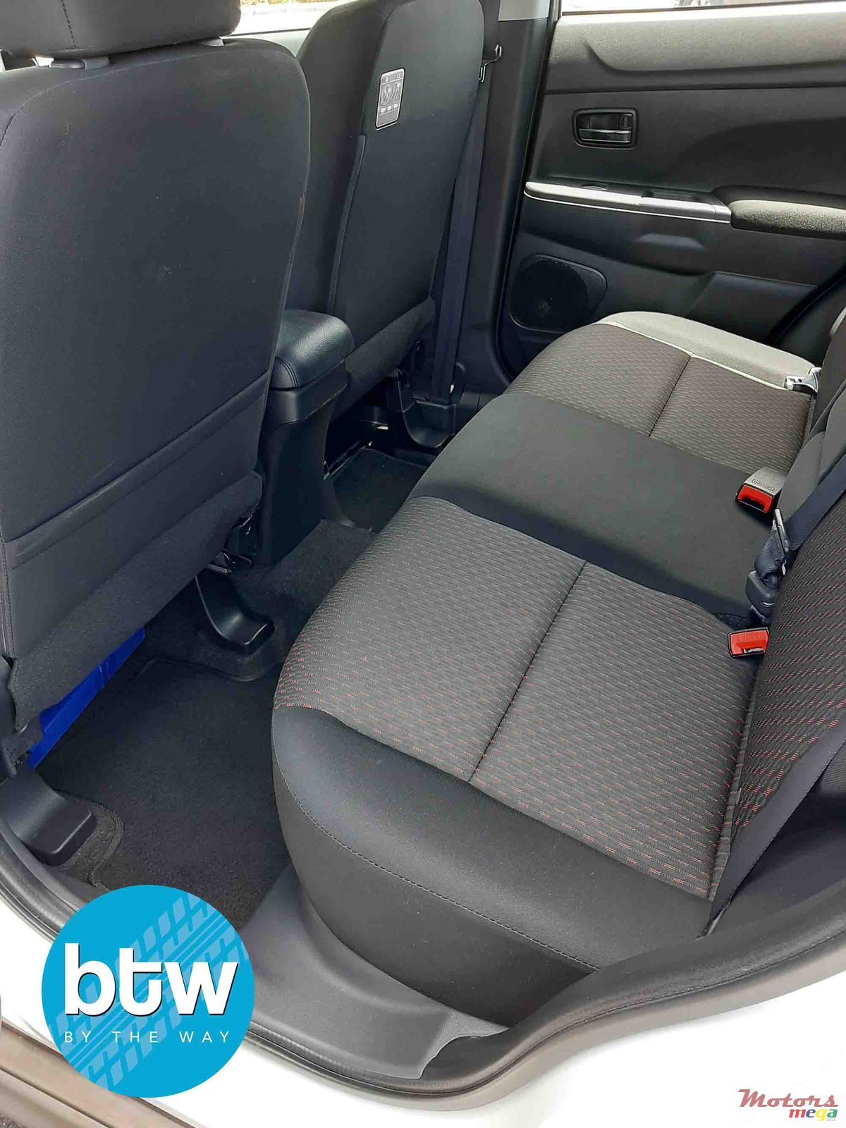 2019' Mitsubishi ASX photo #4