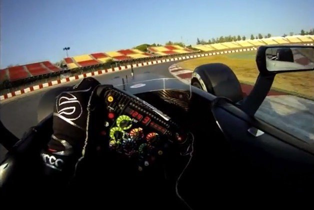 See what an F1 driver really sees while racing