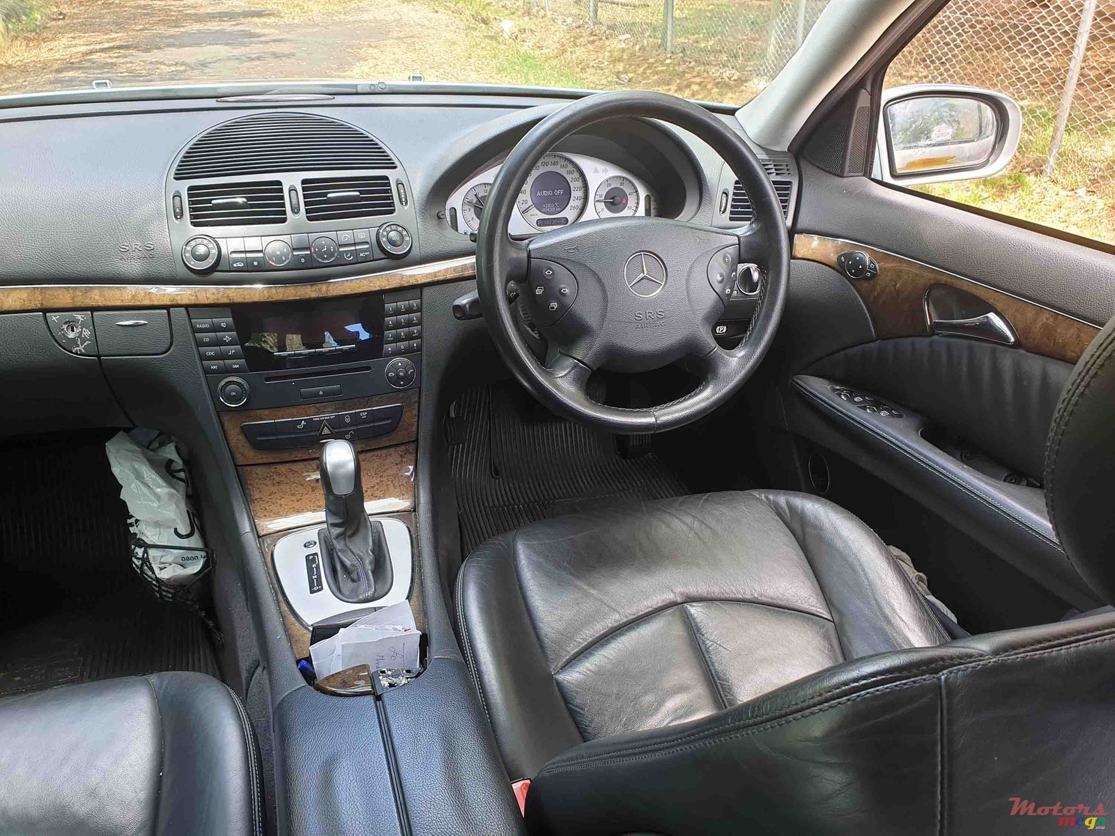 2004' Mercedes-Benz E-Class photo #6