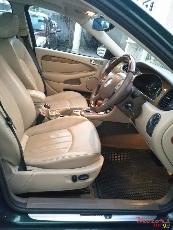 2005' Jaguar X-Type Sovereign photo #5