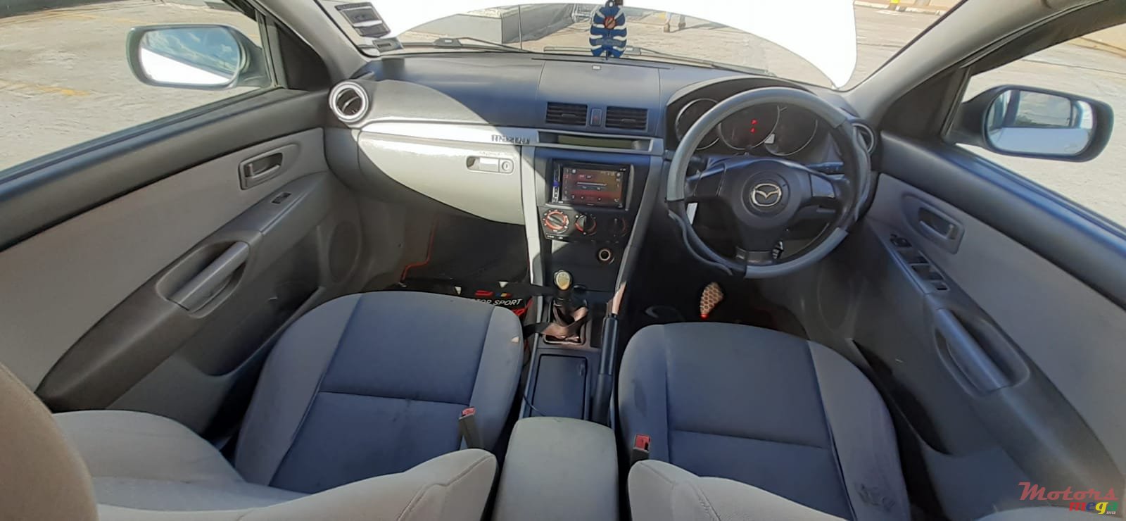 2005' Mazda 3 Manual photo #2
