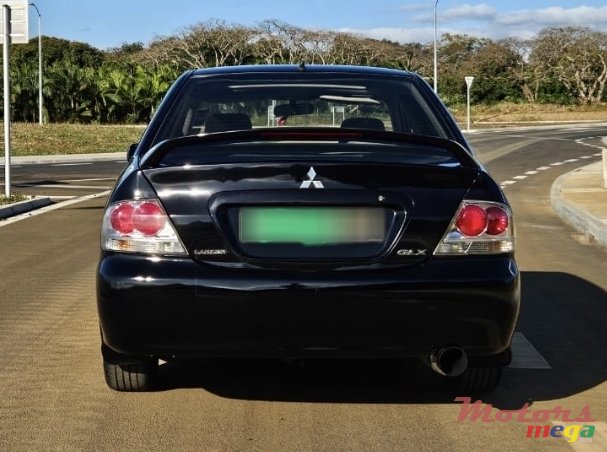 2008' Mitsubishi Lancer photo #3