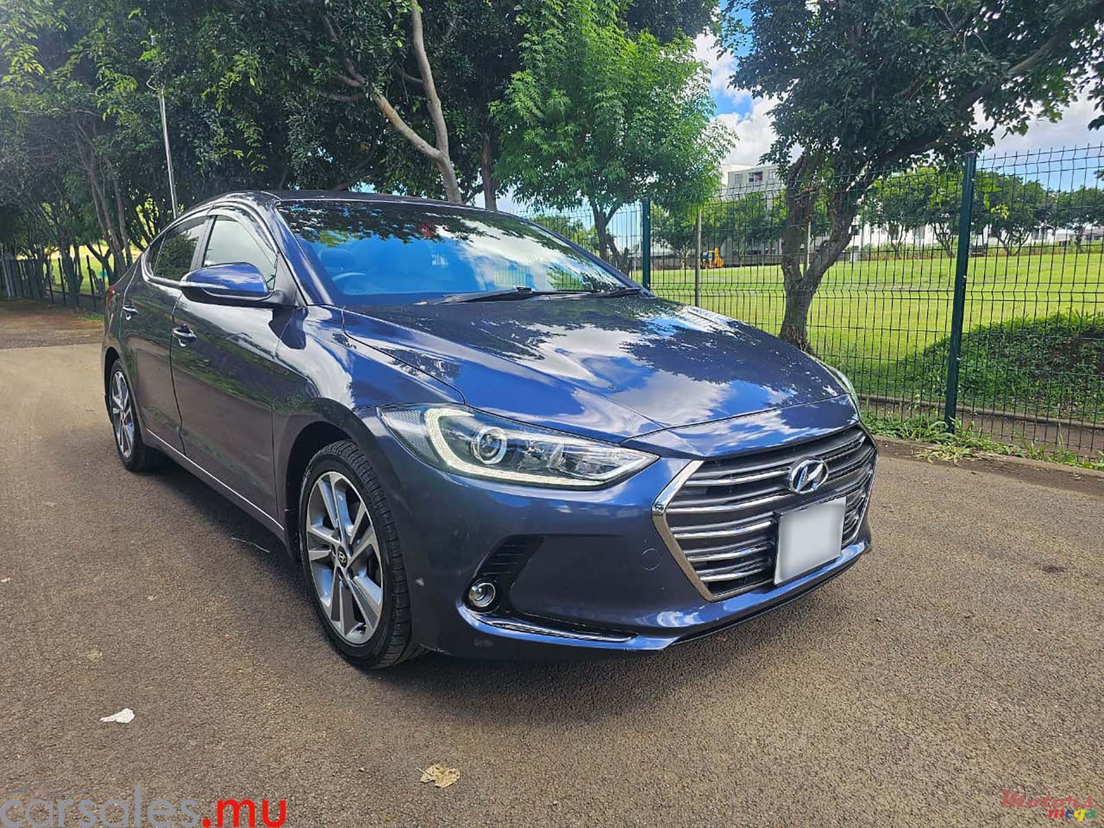 2018' Hyundai Elantra GLX 1.6 photo #2