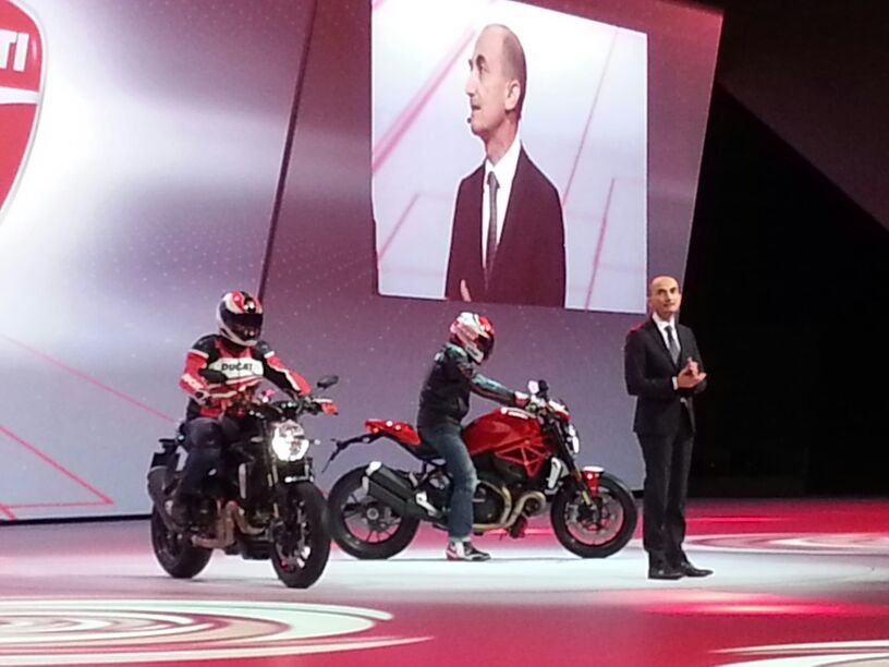 2016 Ducati Monster 1200R Unveiled at VW Group Night