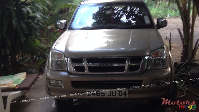 2004' Isuzu KB Series photo #1