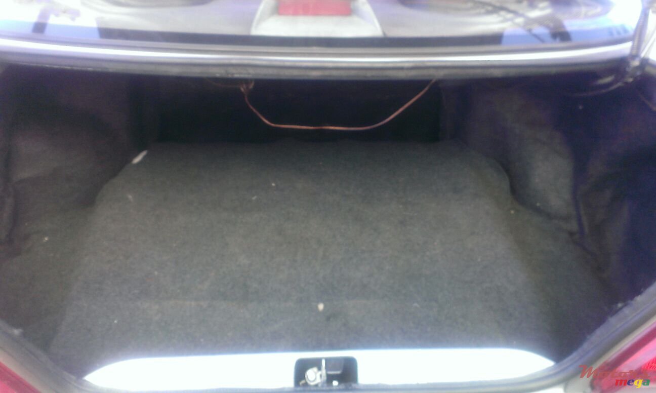 2000' Toyota photo #6