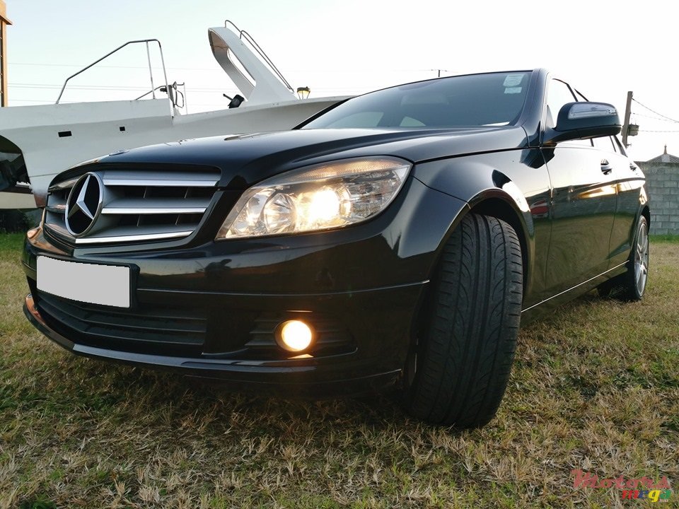 2008' Mercedes-Benz C-Class Kompressor photo #3