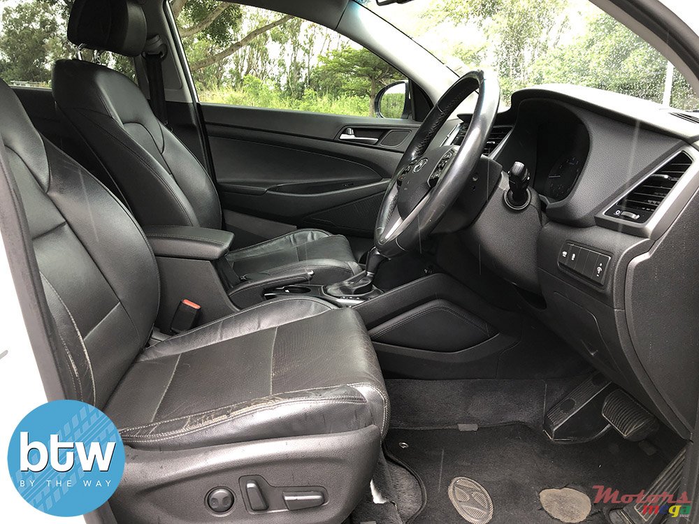 2017' Hyundai Tucson photo #6
