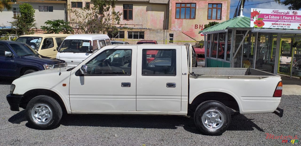 1998' Isuzu photo #3