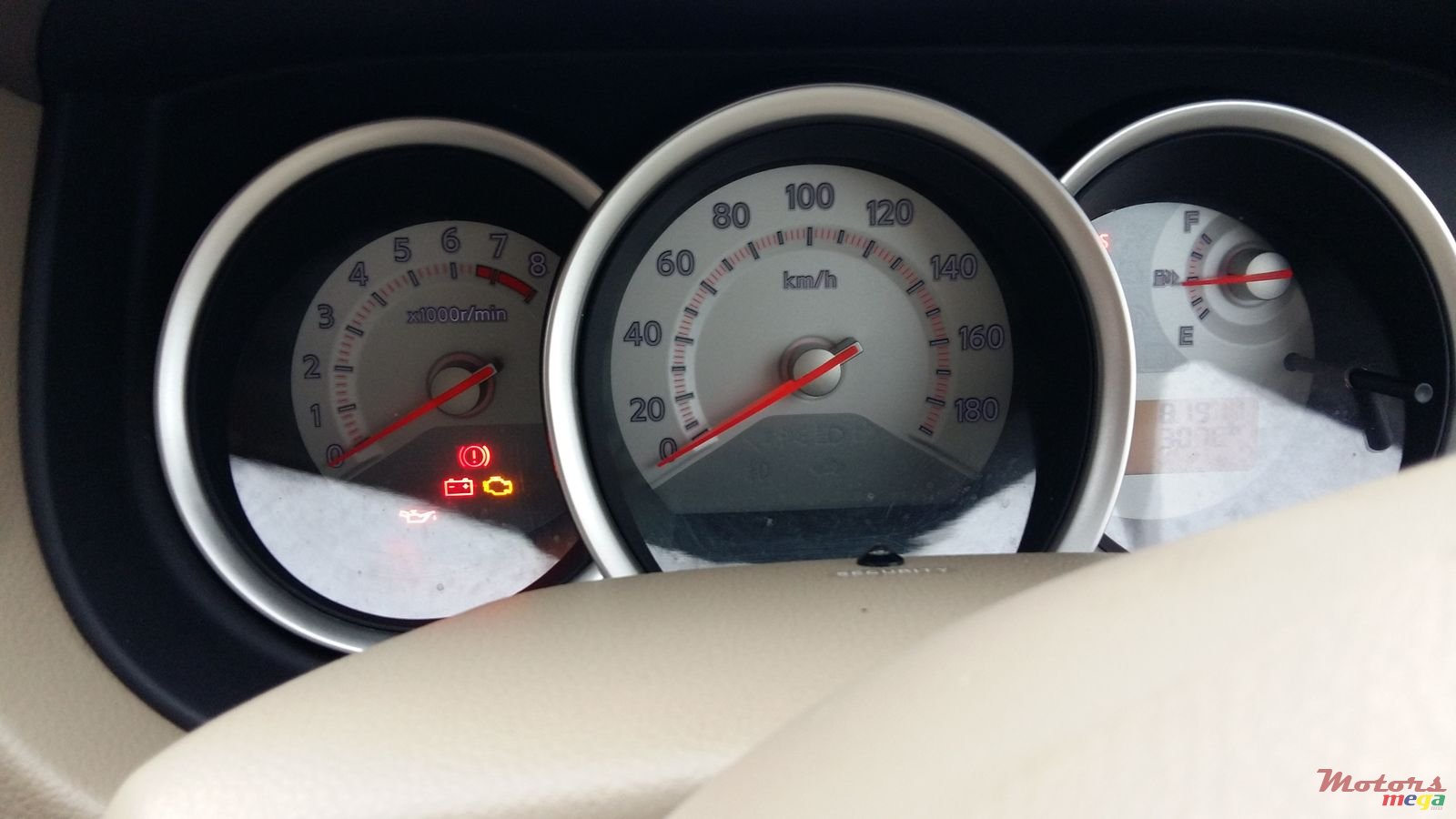 2008' Nissan Tiida photo #1