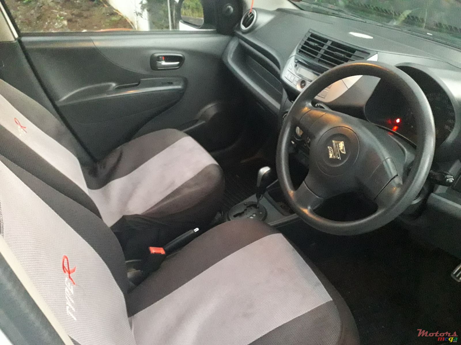 2014' Suzuki Celerio Automatic photo #3