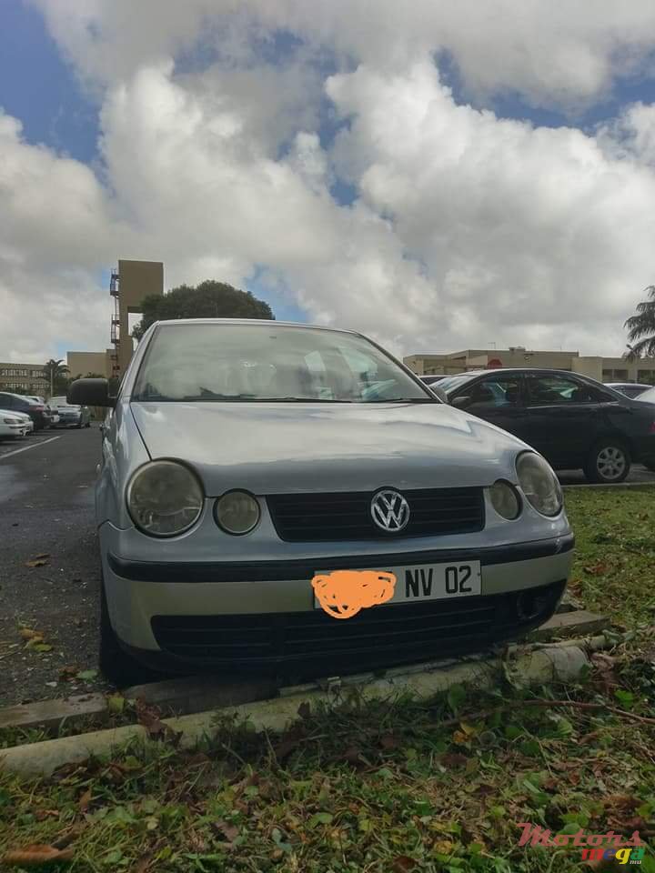 2002' Volkswagen Polo photo #4