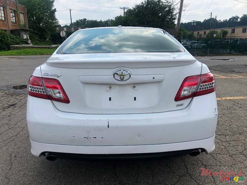 2010' Toyota Camry 4 photo #3