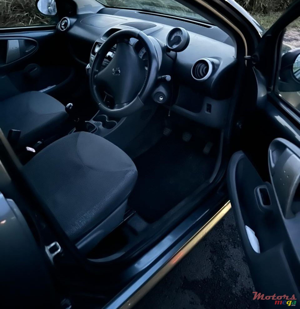 2008' Peugeot 107 photo #6