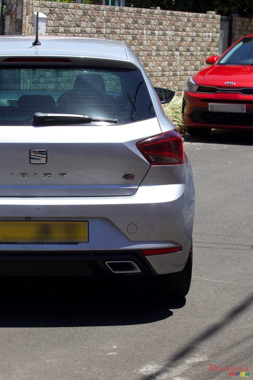 2019' SEAT Ibiza photo #2