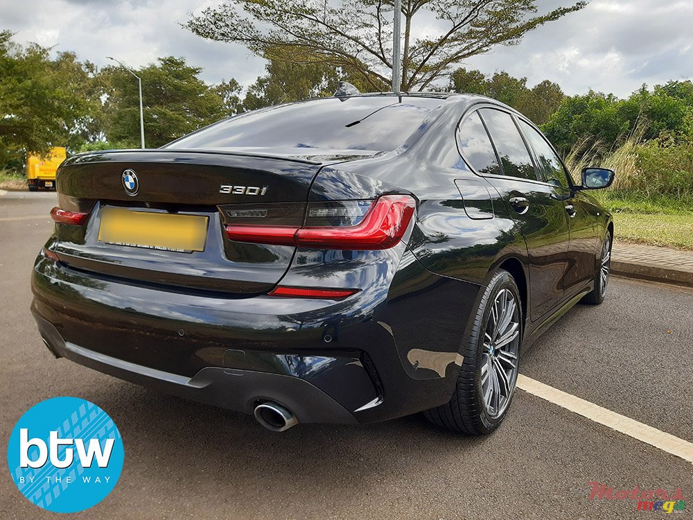2019' BMW 330 photo #3