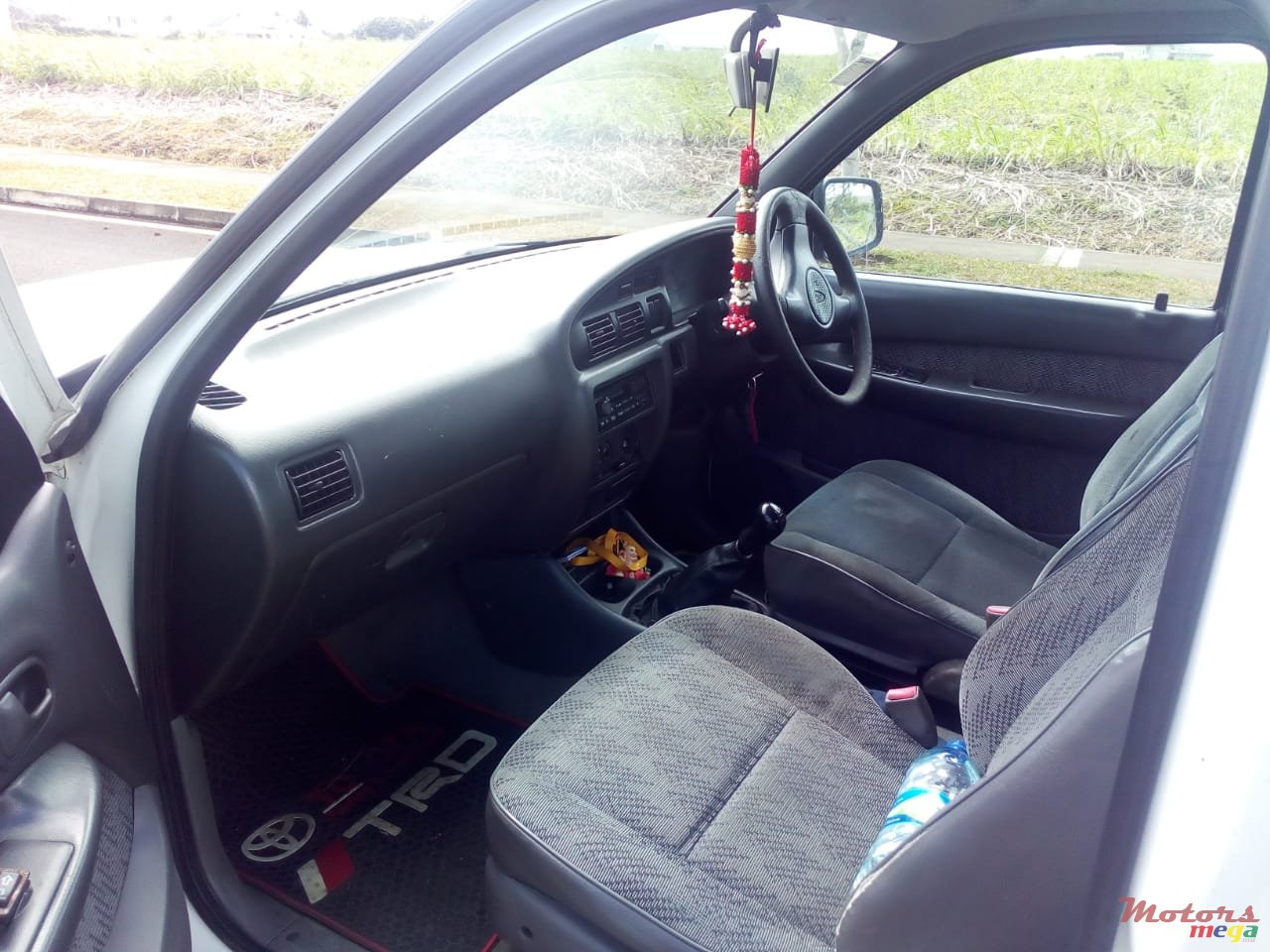 2001' Ford Courier photo #5