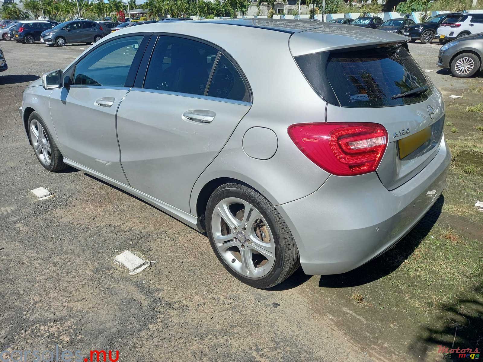 2014' Mercedes-Benz A 180 Style photo #3