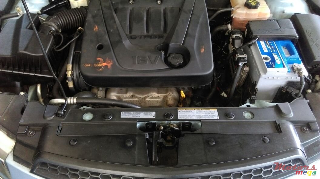 2010' Chevrolet Cruze photo #4