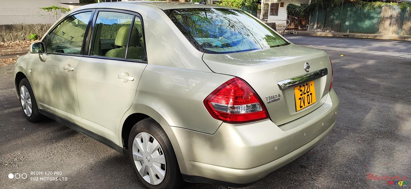 2007' Nissan Tiida LUX photo #3