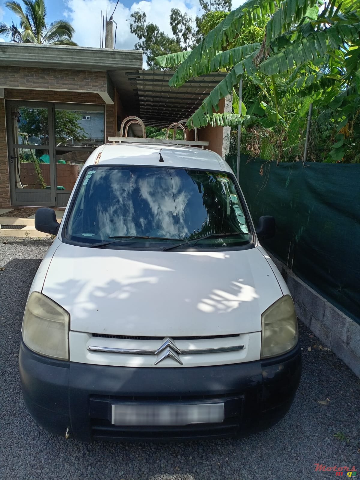 2011' Citroen Berlingo photo #6