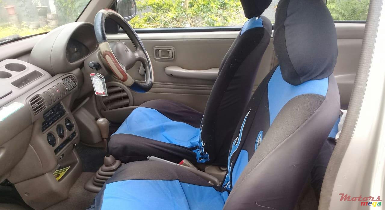 1997' Nissan March photo #6