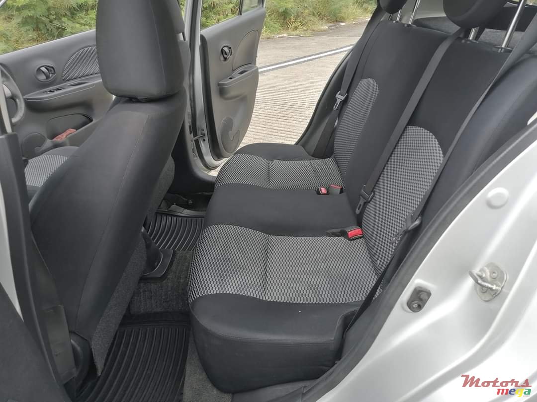 2014' Nissan March photo #5