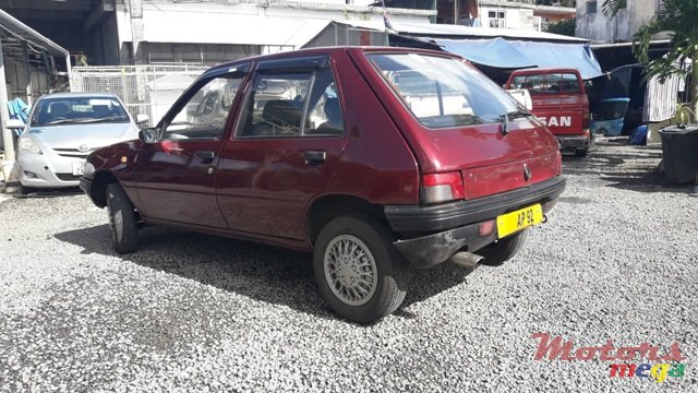 1992' Peugeot 205 photo #5