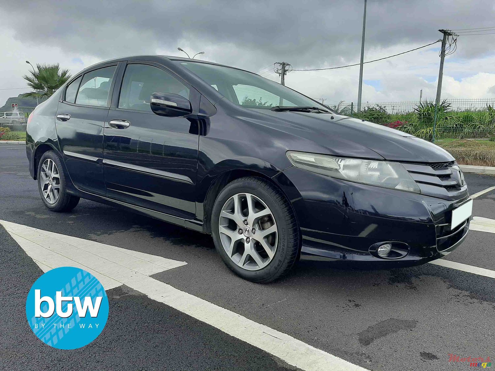 2010' Honda City photo #1