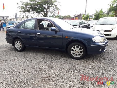 2002' Nissan N16 photo #5