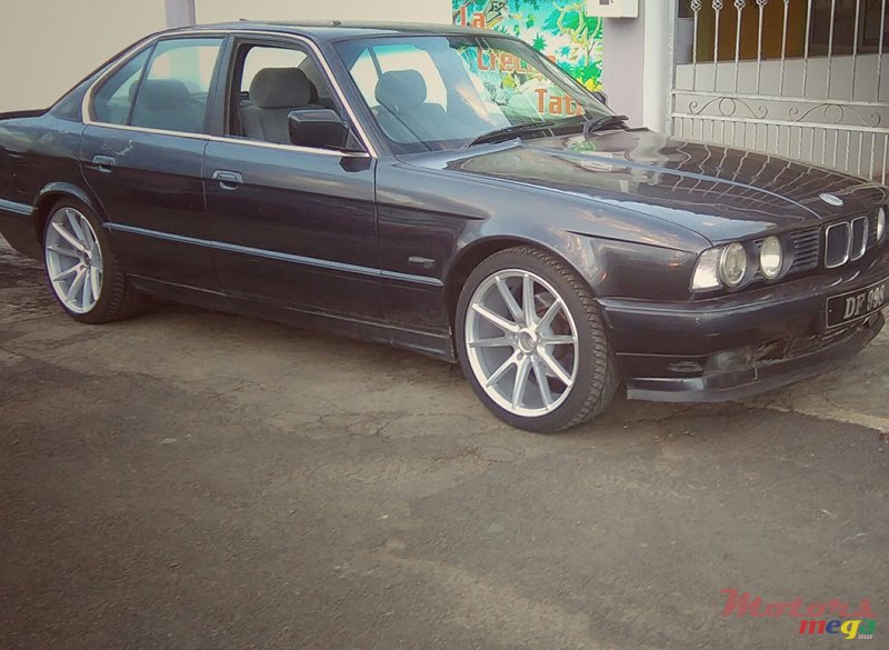 1989' BMW 520 photo #1