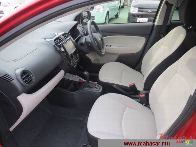 2012' Mitsubishi MIRAGE photo #4