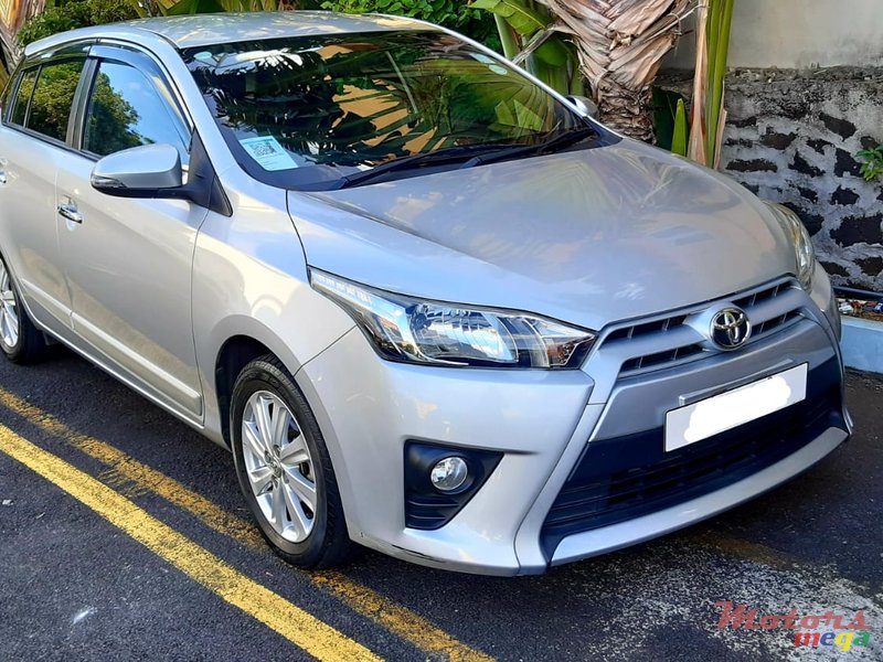 2015' Toyota Yaris photo #3