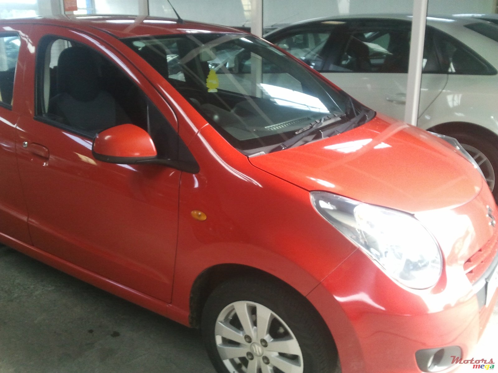 2012' Suzuki Celerio photo #2