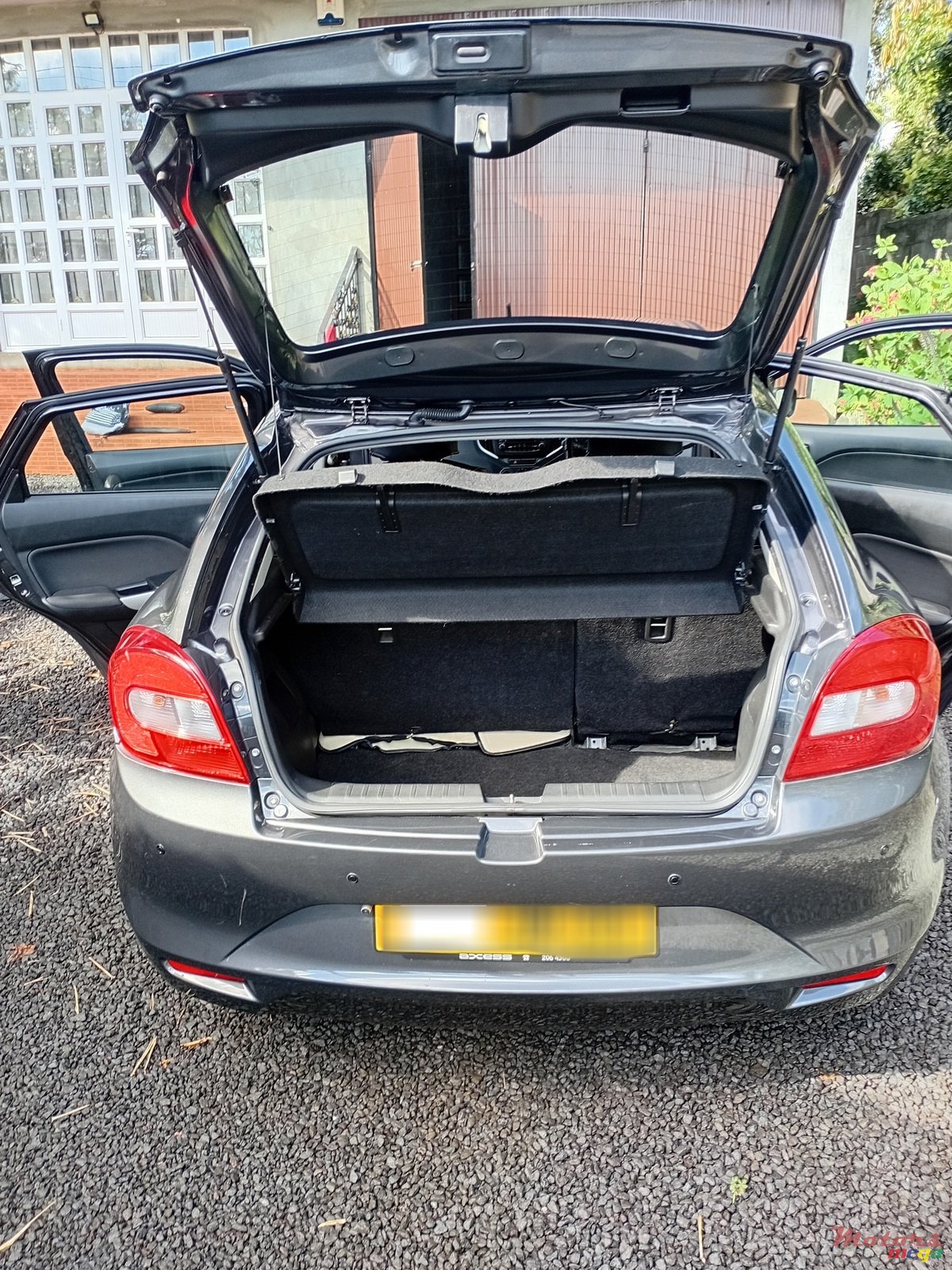 2020' Suzuki Baleno photo #2