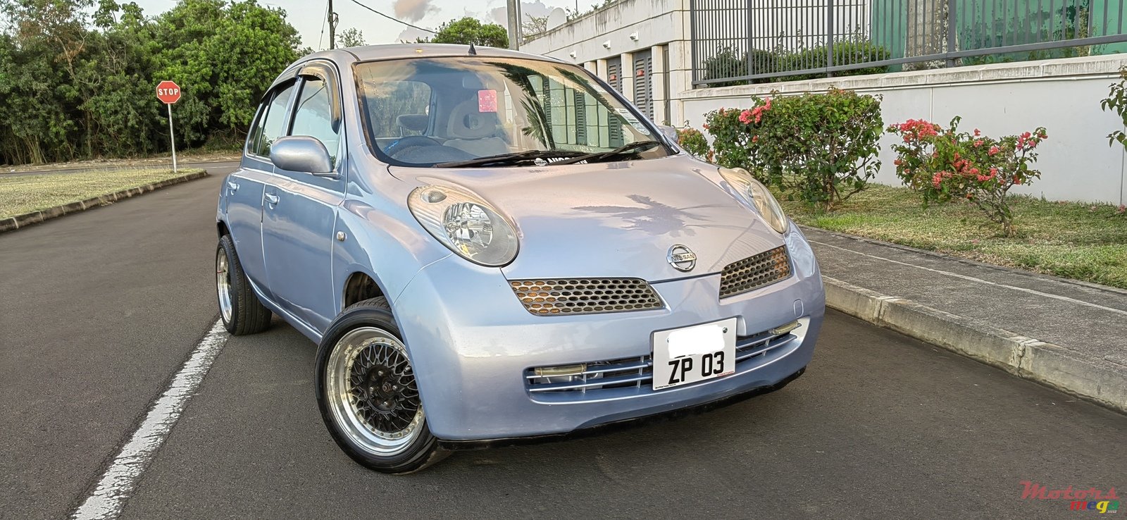 2003' Nissan March photo #1