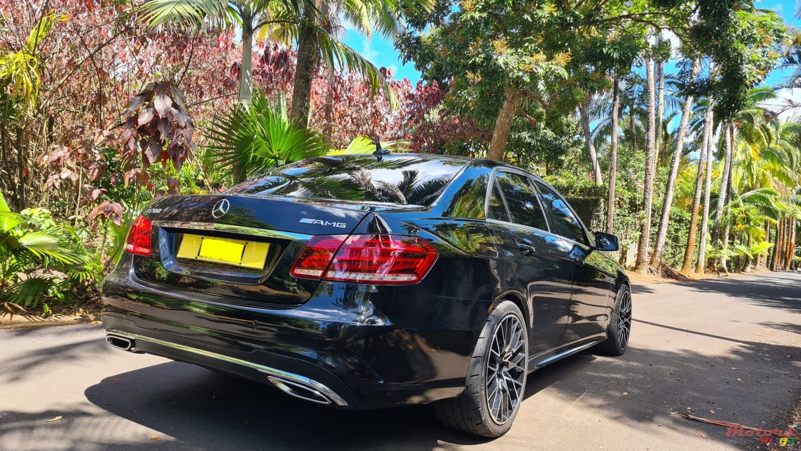 2015' Mercedes-Benz E250 photo #3