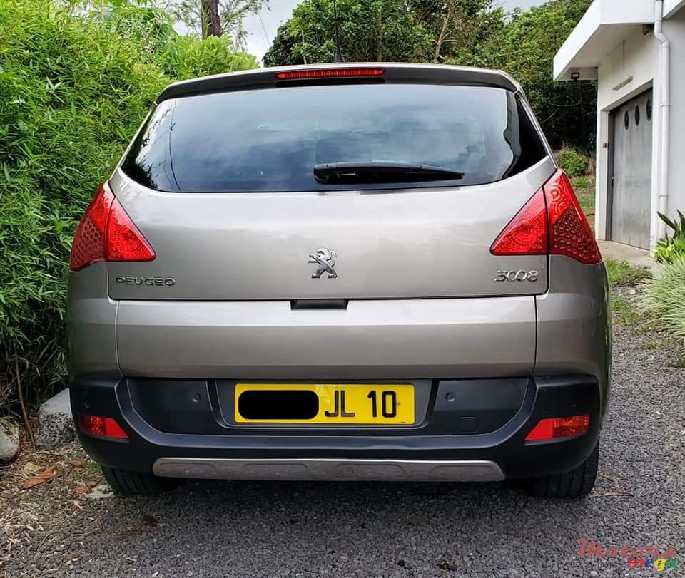 2010' Peugeot 3008 1.6l manual photo #4